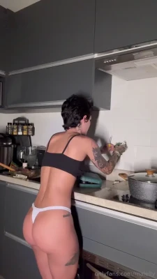 marcelalelly - Being cute with my tits out!
