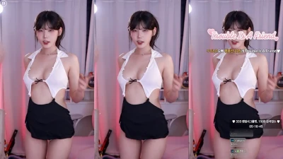 golaniyule_ - Would you show me your North Pole ?