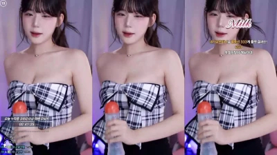 golaniyule_ - ♥︎ NEW CLIP! ♥︎   my tentacle toy is small but explores the