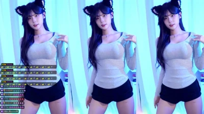 golaniyule_ - Cheeks :)