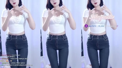 golaniyule_ - Nobody's home today and I want to cum, can you help me? 🥵🔥 I