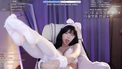 golaniyule_ - Come eat your easter chocolate bunny 🥵️🥵️