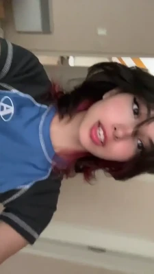 nym - Filmed a new video finger fucking my self, only sharing with a few in
