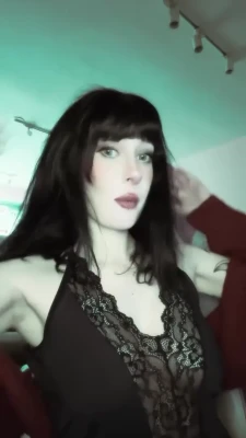 gabbieeem - Brand New Solo coming to your DM later today!!!