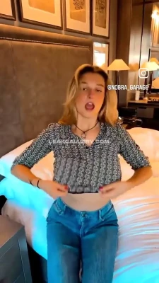 itscarlyjane - Yoga pants
