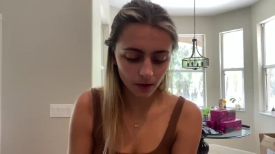 hailstorm766 - Slide in my Dms I have lots of sexy😻 specials and all day to
