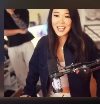 extraemily - 🍑 growth 😜💦