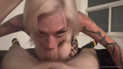 pinuppixie - a veces una miradita es todo lo que hace falta 😍😏😘
