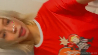 pinuppixie - Flashing in white shirt