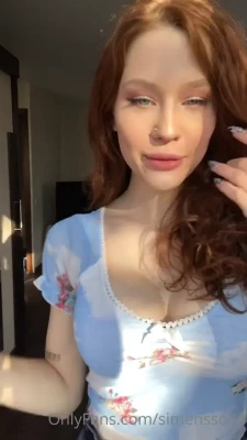 simenssofia - Masturbation with an electric massager