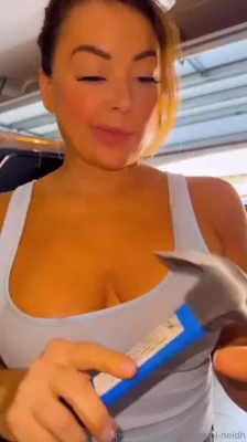 jenni - What it would look like if I had boobs...
