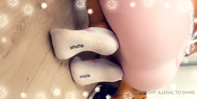chloekhan - 🎀 𝓚𝓲𝓽𝓽𝔂'𝓼 𝓢𝓪𝓵𝓸𝓷 𝓓𝓪𝔂 🎀