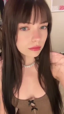 sizzlymizzly - Do you miss my booty in a thong? 🤔  💋 like, comment tip!! 💋