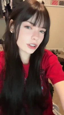 sizzlymizzly - Woke up craving your dick in my mouth😈😏
