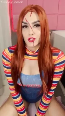 oficialmandysweet - What's going on here? *wrong answers only 😜