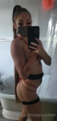 its_pyro_kitten - Cops actually trigger my PTSD but I look so cute in this outfit