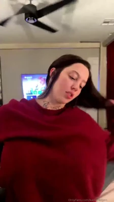 onlykarli - i wanna feel your face between my tits baby 🙊