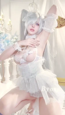 byoruu - Love these big tits being played with, want your cock between them