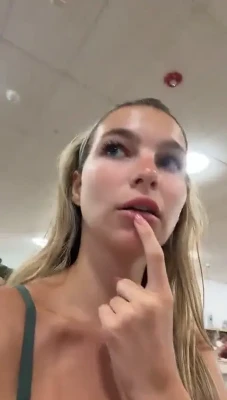 yourfavmelons - Fuck all my holes. I love treating my VIPs 😍😍😍😍