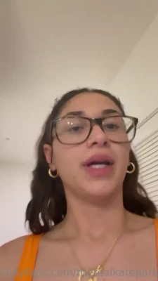 therealkateparker - What's your favorite thing to watch besides me with my hitachi?