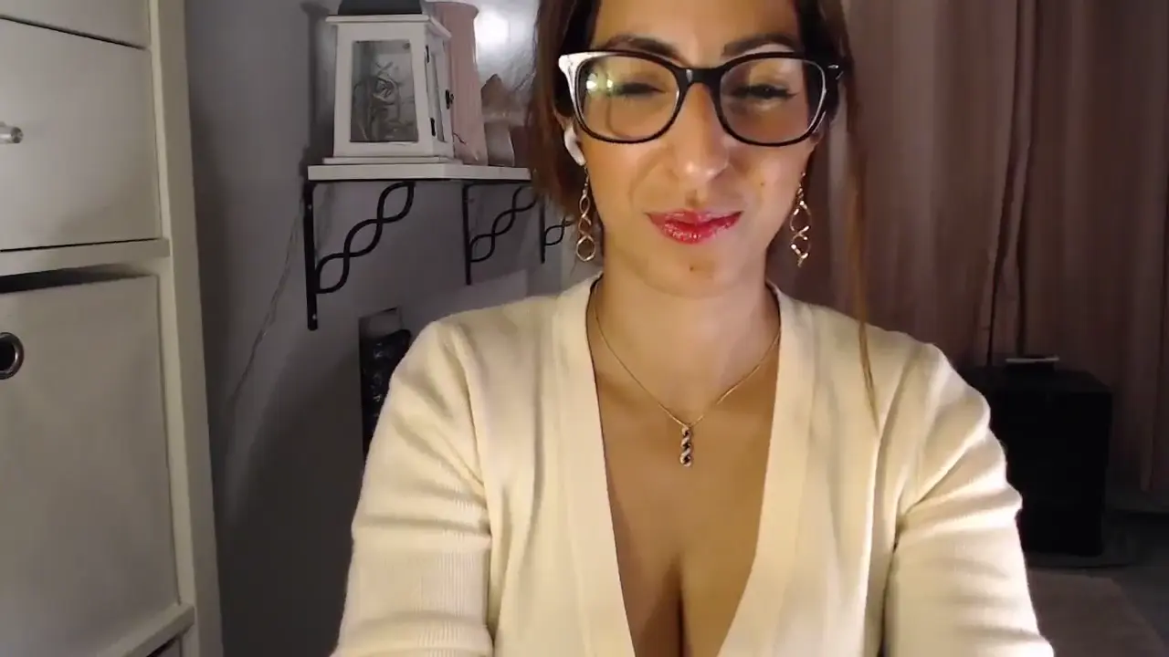 leylaingallz - Am I nasty or whaaat   If you missed me tip me