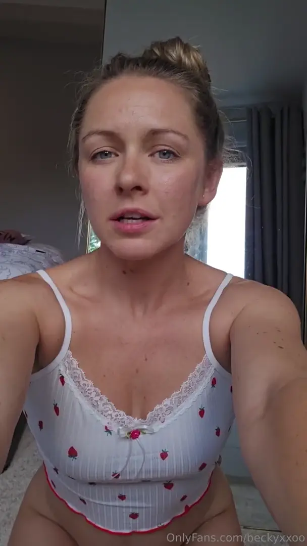 beckyxxoo - sexy girl with glasses (Pack) 😚