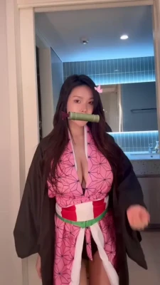 norajoying - What if I stepped on you in my red heels