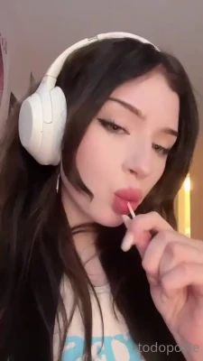 todopokiecos - Your tongue better be ready 🤭