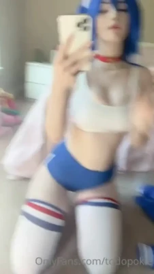 todopokiecos - I can’t help myself sometimes.. Can anyone help me 🥺