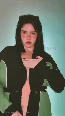 sarahbustani - Care for a lick?