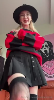 alicemoonvip - Come sit right here