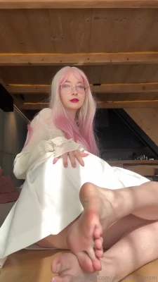 alicemoonvip - Morning booty pics 😝✨
