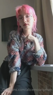 alicemoonvip - Fuck all my holes. I love treating my VIPs 😍😍😍😍