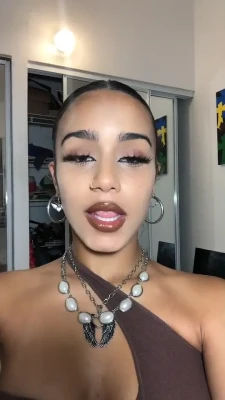 yoshisparkles444 - Spank it until gets bright red ♥️