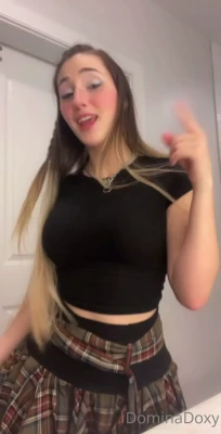 zoeydigiacomo - strip this lingerie off my sexy curves using only your teeth.. i want