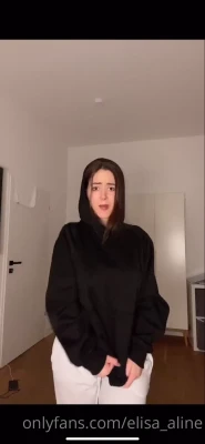 elisa_aline - IM ANSWERING DMS RIGHT NOW