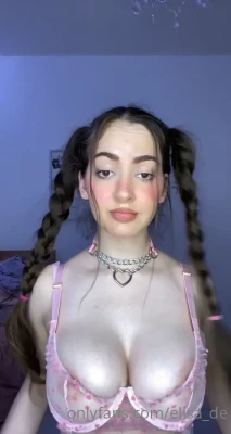 elisa_aline - Started on my face and then decided my ass needed a little bit of