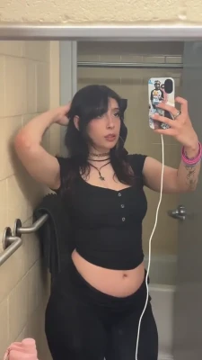 rosedontfckwitu - Feeling very sexy with my bushy. 😅