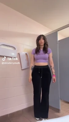 rosedontfckwitu - Ok so I made a close up ass video, cum in panties video, dildo