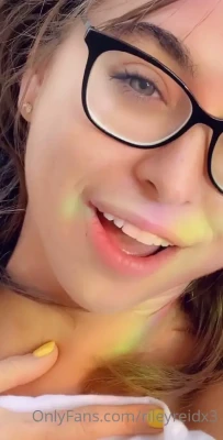 rieleyreidx3 - I had so much to do today, now I just want to sit on my big juicy ass