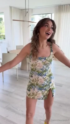 rieleyreidx3 - check your dm if you wanna see this body move ways you don't expect