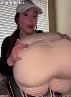 bishoujomom - Sorry I had family over again today <3 here’s some asss