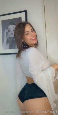 alexapearl - Custom Video - Badoop's Birthday - Hungry Eyes