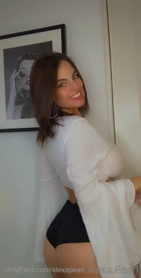 alexapearl - the more tattoos i get the more i like my body lol