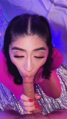 violetmyers - Mrs. Claus with a giant creampie. Hope you enjoy this video! I will