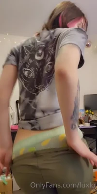 luxlo - im sick in bed from the 2nd dose of the vaccine... might upload some