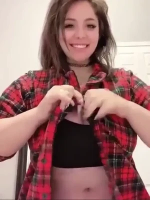 momokun - Locking my clitty up 😳 its so small it deserves to be locked away