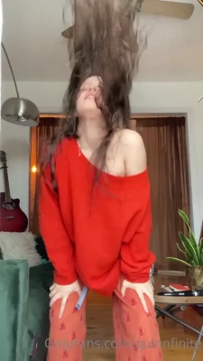 quinnfinite - Do you suck my titties for your pleasure or mine? Be honest😉💛
