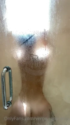 veronicaperasso - Remember that mass message I sent out? This is one of those pics ;)