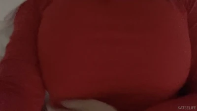 kateelife - Bit of floppy cock for you all to suck on 😏